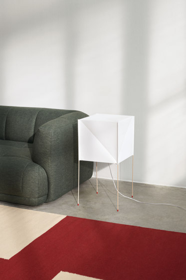 Paper Cube Table Lamp | Lampade tavolo | HAY