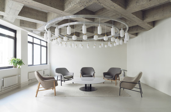 Drape Lounge Chair High W. Headrest Black Steel Ultra Leather/Hallingdal | Sillones | Normann Copenhagen