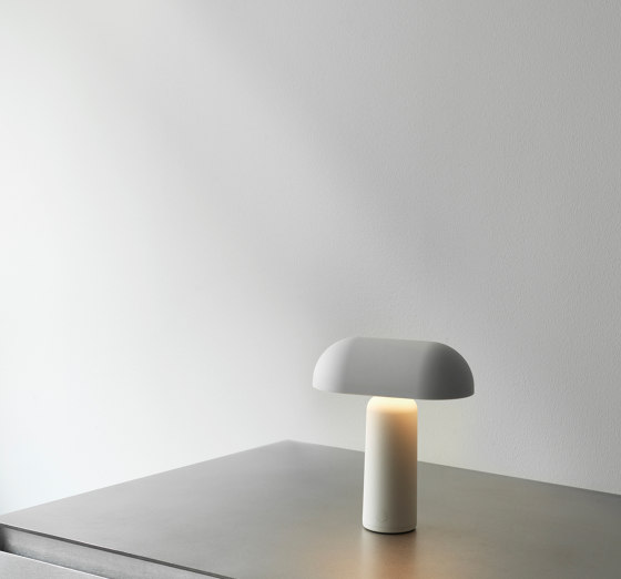 Porta Table Lamp Grey | Tischleuchten | Normann Copenhagen