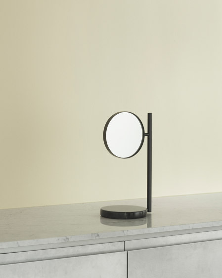 Pose Mirror Black | Specchi da bagno | Normann Copenhagen