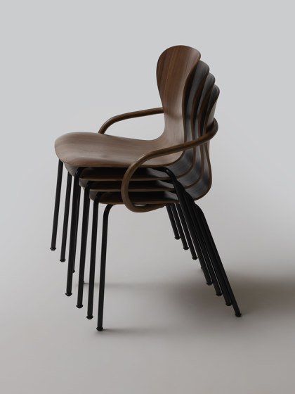 S 220 | Chairs | Thonet