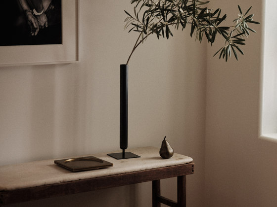 Colin King Collection, Surround Vase | Wood | Vasi | Audo Copenhagen