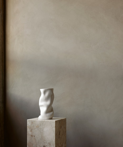 Collapse Vase, 30 | White | Vases | Audo Copenhagen