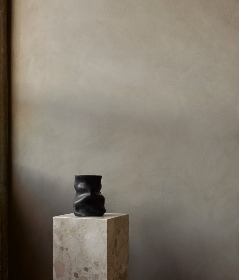 Collapse Vase, 20 | Black | Vasi | Audo Copenhagen
