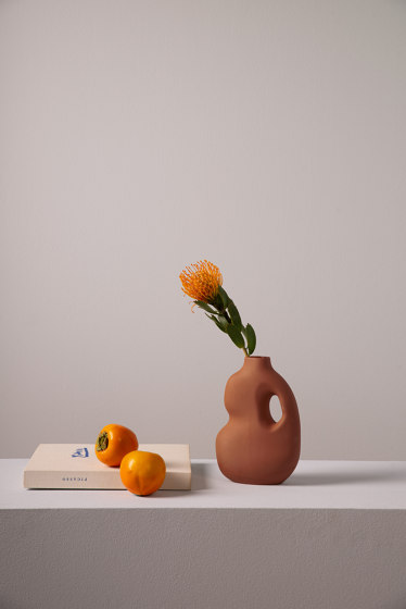Aura Vase No2 "Mustard" | Floreros | SCHNEID STUDIO