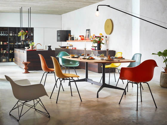 Eames Segmented Tables Dining | Dining tables | Vitra