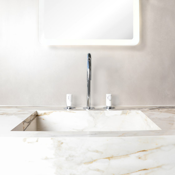 Sestriere | 3 Hole Deck Mounted Basin Mixer With White Marble Handle | Wash basin taps | BAGNODESIGN