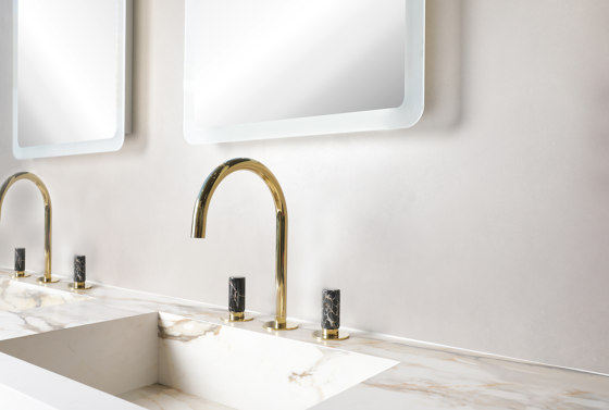 Sestriere | 3 Hole Concealed Basin Mixer With Black Marble Handle | Rubinetteria lavabi | BAGNODESIGN