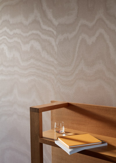 Moire |Naissance d'une idylle | RM 1026 47 | Wall coverings / wallpapers | Elitis