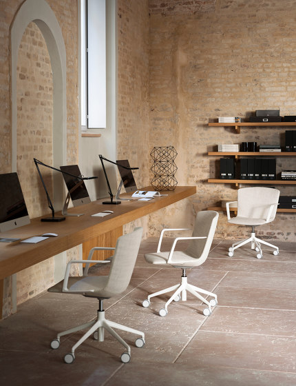 Calum Office | office | Office chairs | Desalto