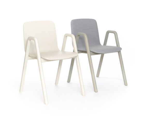 Naku Stack Chair, stained ash | Chaises | Inno