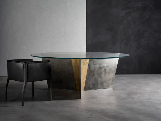 Gotham EVO | Tables de repas | HENGE