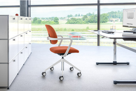 ATEGRA, 5-prong base with castors, height adjustable | Office chairs | Girsberger