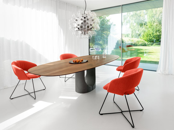 UDINA rectangular table | Dining tables | Girsberger