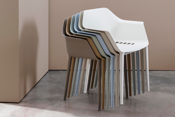 Gala Pure Eco SO-0724 | Chairs | Andreu World