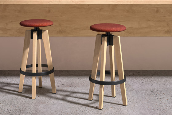 Maksim Stool BQ-0932 | Bar stools | Andreu World