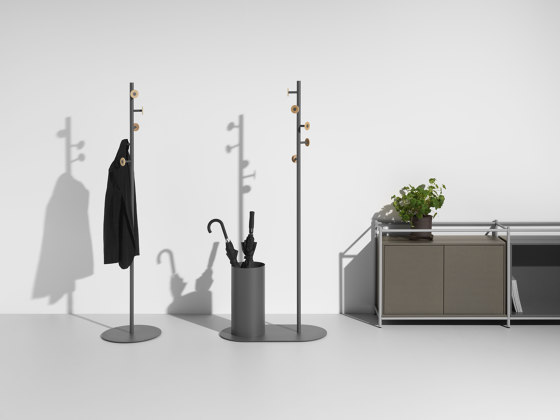 Bloom Floor Double Coat Rack Pale Grey | Porte-manteau | MIZETTO