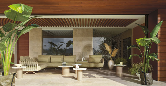 Armàn 72A4 sofa | Sofas | ROBERTI outdoor pleasure
