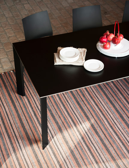 Every | table | Dining tables | Desalto