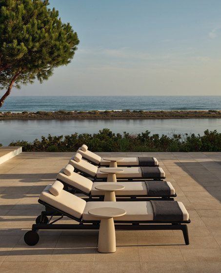 Magnolia tublona | Camas de día / Lounger | Poliform