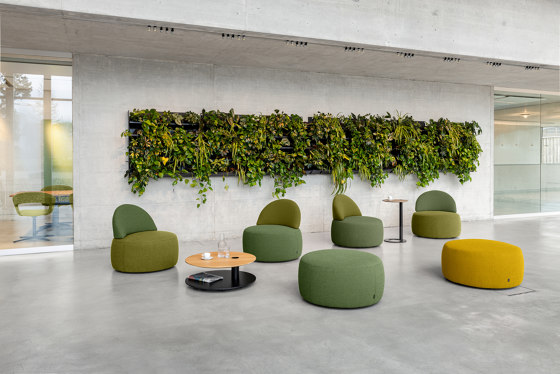 INCYCLE, Pouf avec plateau | Tables basses | Girsberger