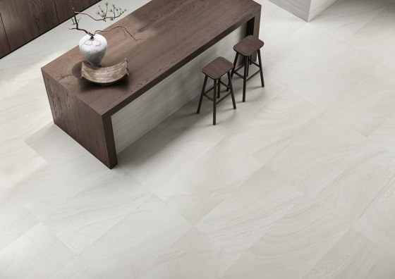 Varana Stone Cross Cut Beige | Ceramic tiles | EMILGROUP