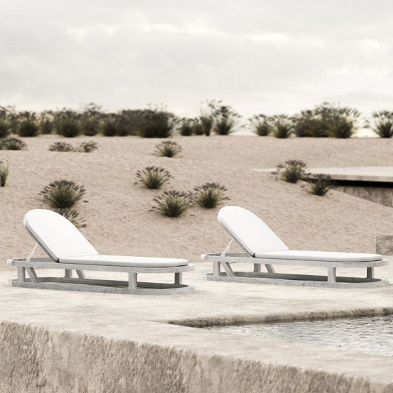 Seville Sunlounger, Antigua Weathered Teak | Bains de soleil | Design Pergola