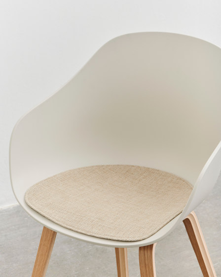 About A Chair AAC23 | Sillas | HAY