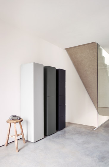 SET narrow cabinet | Cloakroom cabinets | Schönbuch
