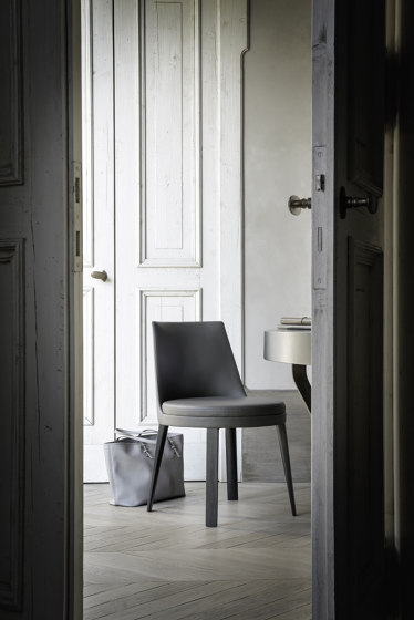 Ponza GP | height-adjustable stool | Bar stools | Frag