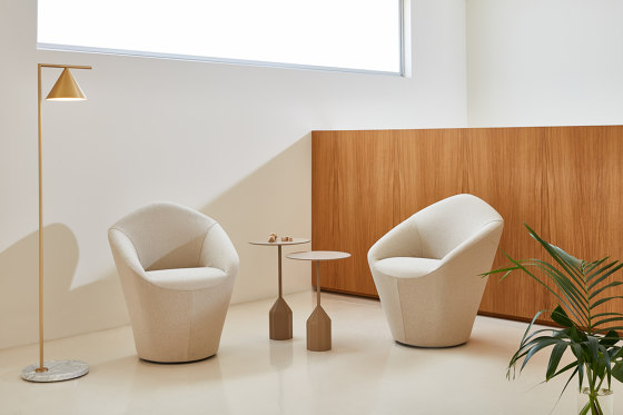 Butaca Penta con base giratoria | Sillones | viccarbe