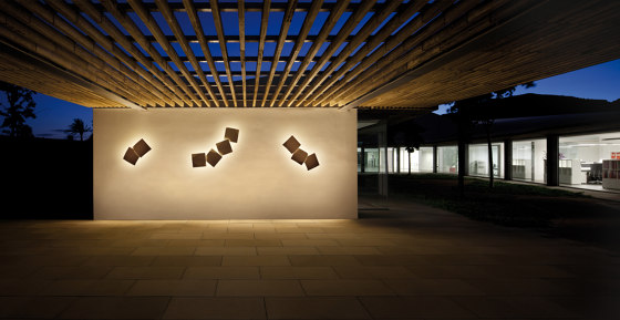 Origami Wall luminaire | Wall lights | Vibia