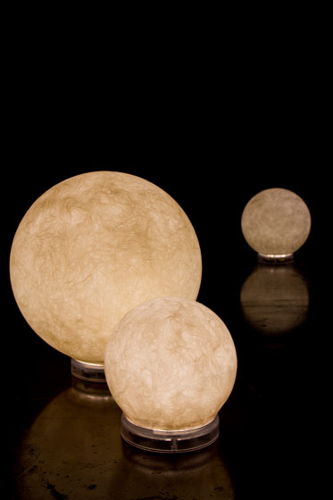 T.moon table lamp | Lámparas de sobremesa | IN-ES.ARTDESIGN