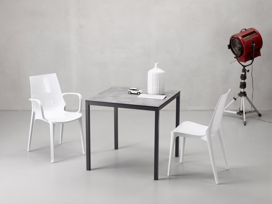 Vanity Chair | Sillas | SCAB Design