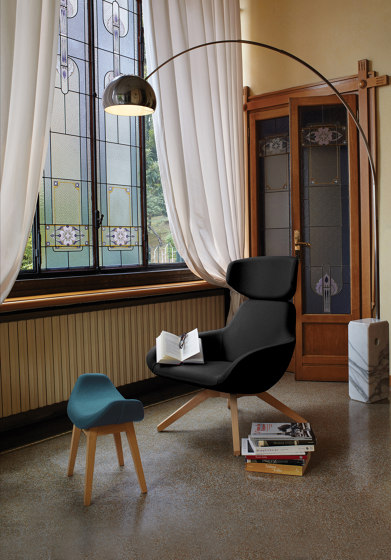 Y Armchair | Chaises | ALMA Design