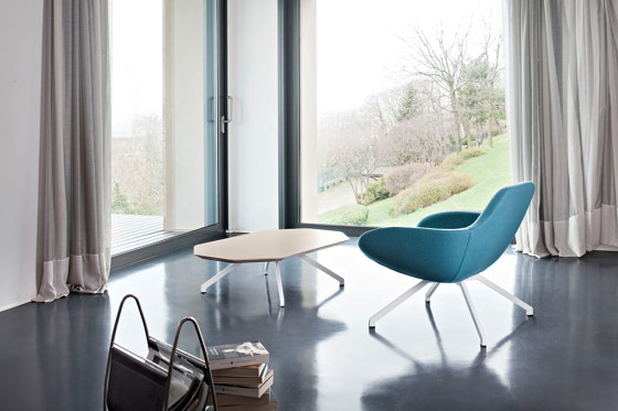 X Big Lounge Chair | Sillones | ALMA Design