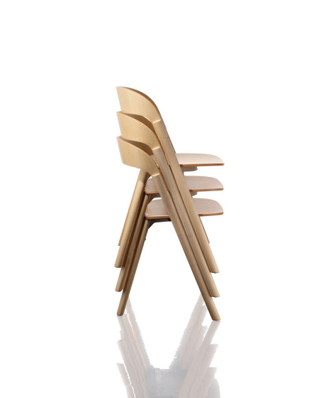 Pila Chair | Chaises | Magis
