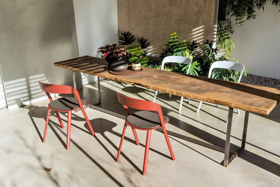 Pilo Table | Dining tables | Magis