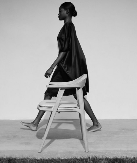 Mantis Chair | Sedie | BassamFellows