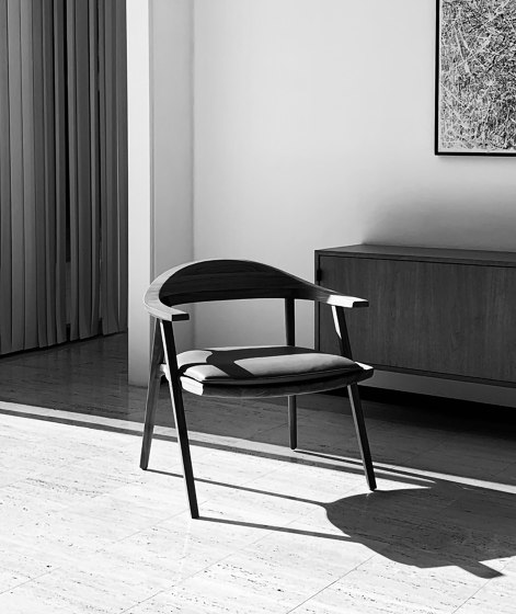 Mantis Chair | Sedie | BassamFellows