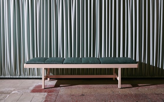 Daybench | Sitzbänke | BassamFellows