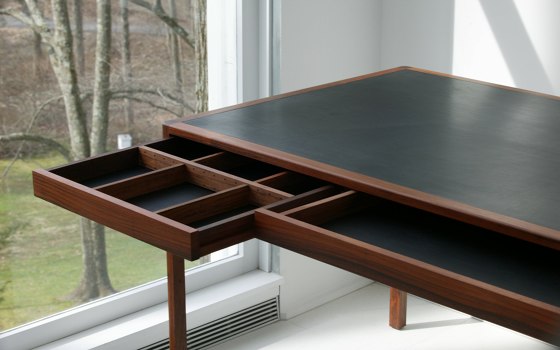 Leather Desk | Scrivanie | BassamFellows