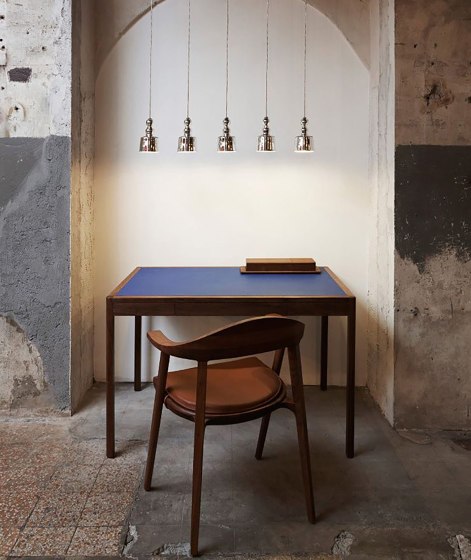 Leather Desk | Scrivanie | BassamFellows