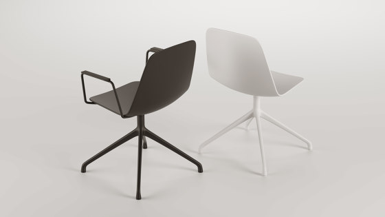 Maarten chair - wooden swivel base & soft upholstery | Chairs | viccarbe