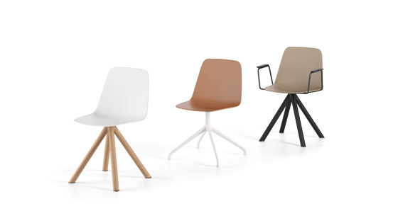 Maarten chair - wooden swivel base & soft upholstery | Chaises | viccarbe