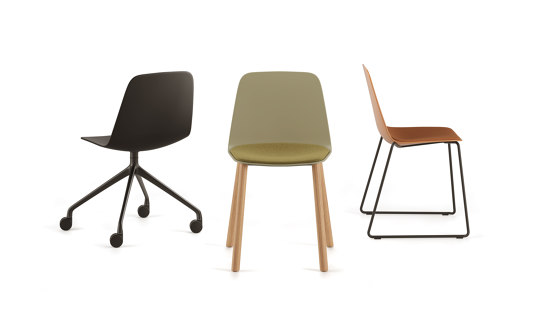 Maarten chair - wooden swivel base & soft upholstery | Chairs | viccarbe