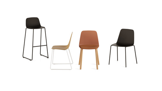 Maarten chair - wooden swivel base & soft upholstery | Chairs | viccarbe