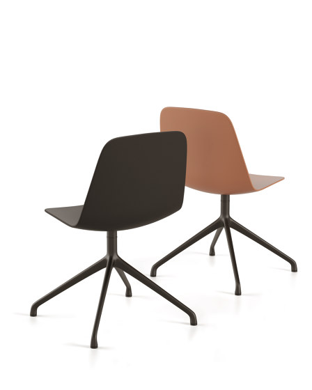 Maarten chair - wooden swivel base & soft upholstery | Chairs | viccarbe