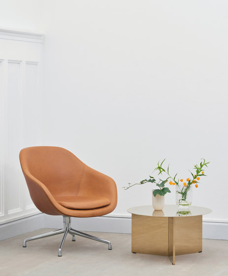 About A Lounge Chair AAL81 | Sillones | HAY