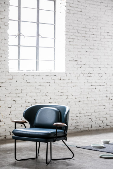 QT Chair with Cupholder | Sessel | Stellar Works